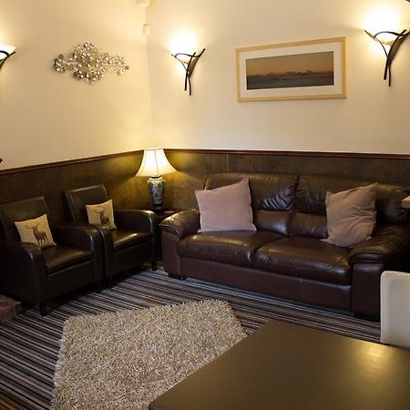 Bennachie Lodge Hotel Kemnay Экстерьер фото