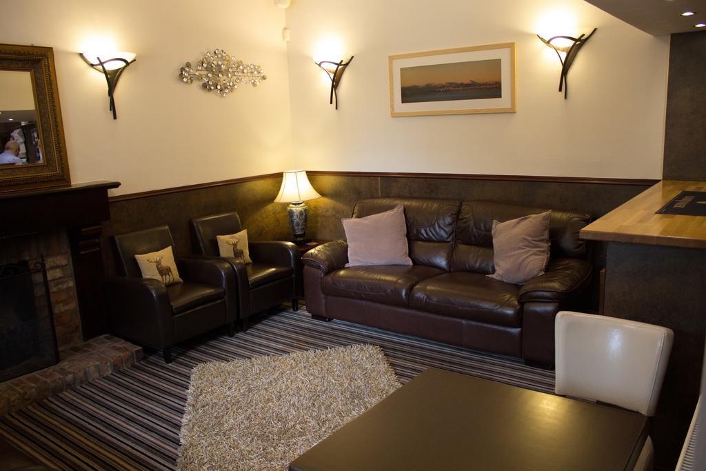 Bennachie Lodge Hotel Kemnay Экстерьер фото