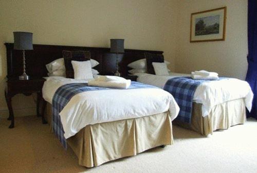 Bennachie Lodge Hotel Kemnay Экстерьер фото