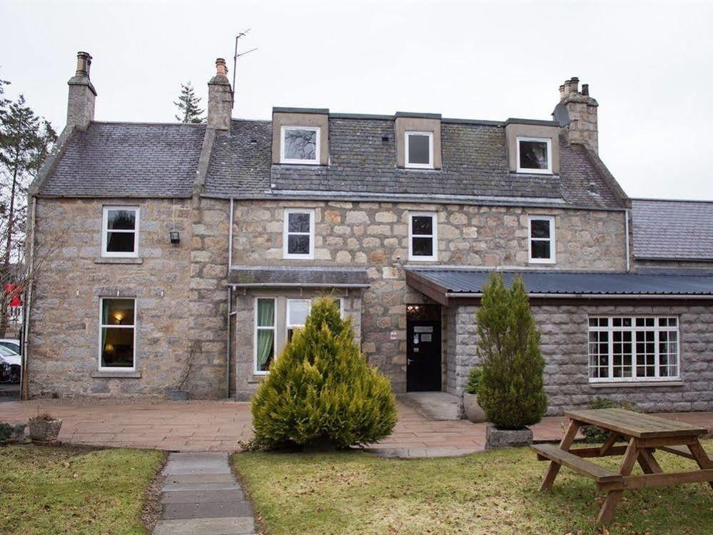Bennachie Lodge Hotel Kemnay Экстерьер фото